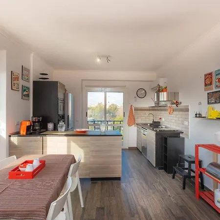 Cozy House By In * Rom