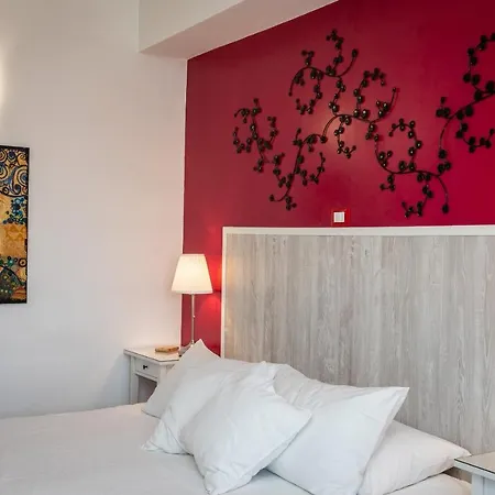 Cozy House By In *